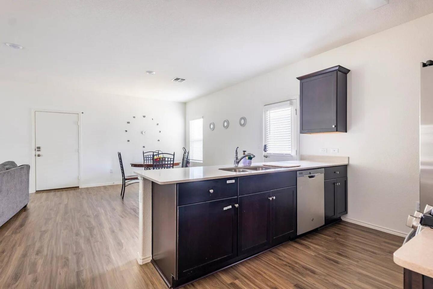 Holiday home Contemporary Near Downtown & Airport Austin