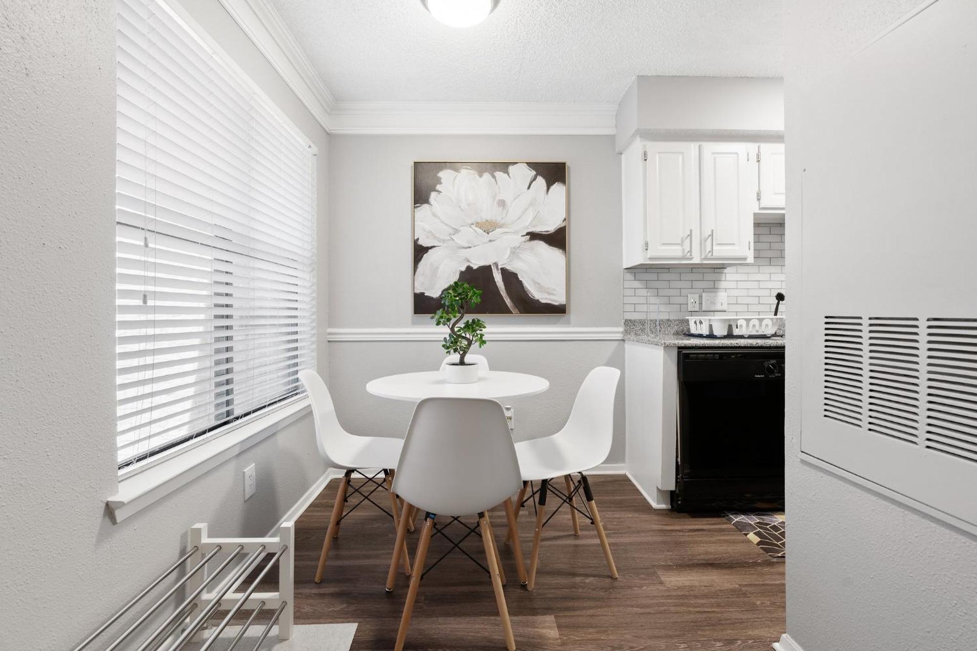 Apartment Fascinating Modern Luxe 1b In Pool Bbq