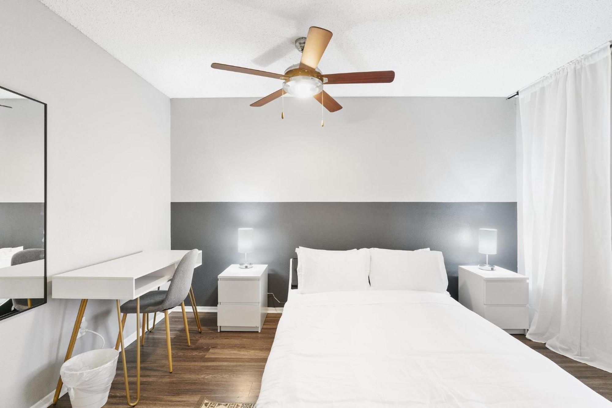 North Lamar Gem: 1br Pool Bbq Austin