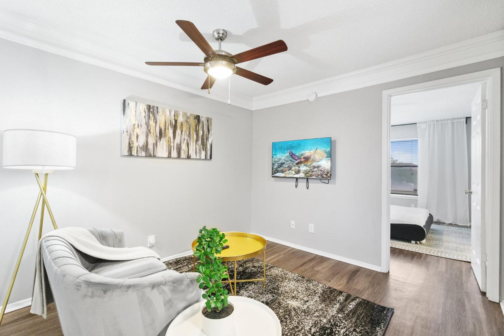 North Lamar Gem: 1br Pool Bbq Austin