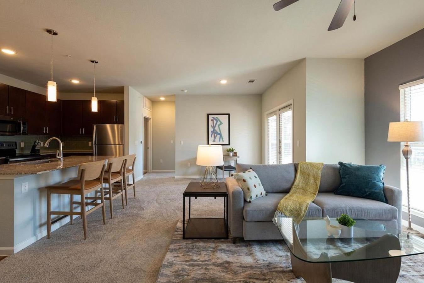 Landing At Bridge At Southpark Meadows - 2 Bedrooms In Slaughter Creek Apartment