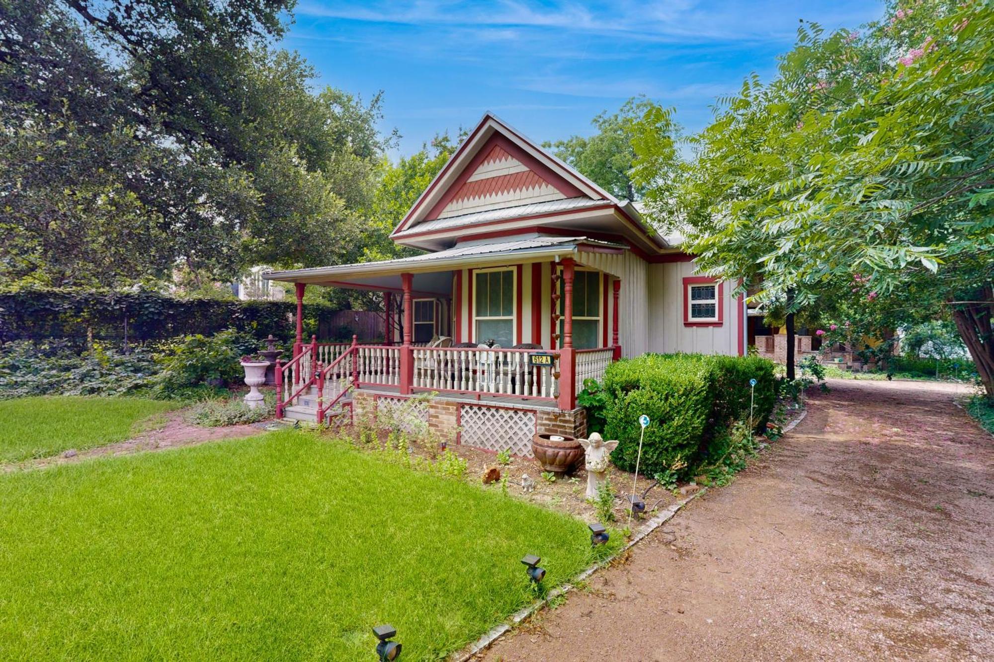 Little House On Monroe Austin