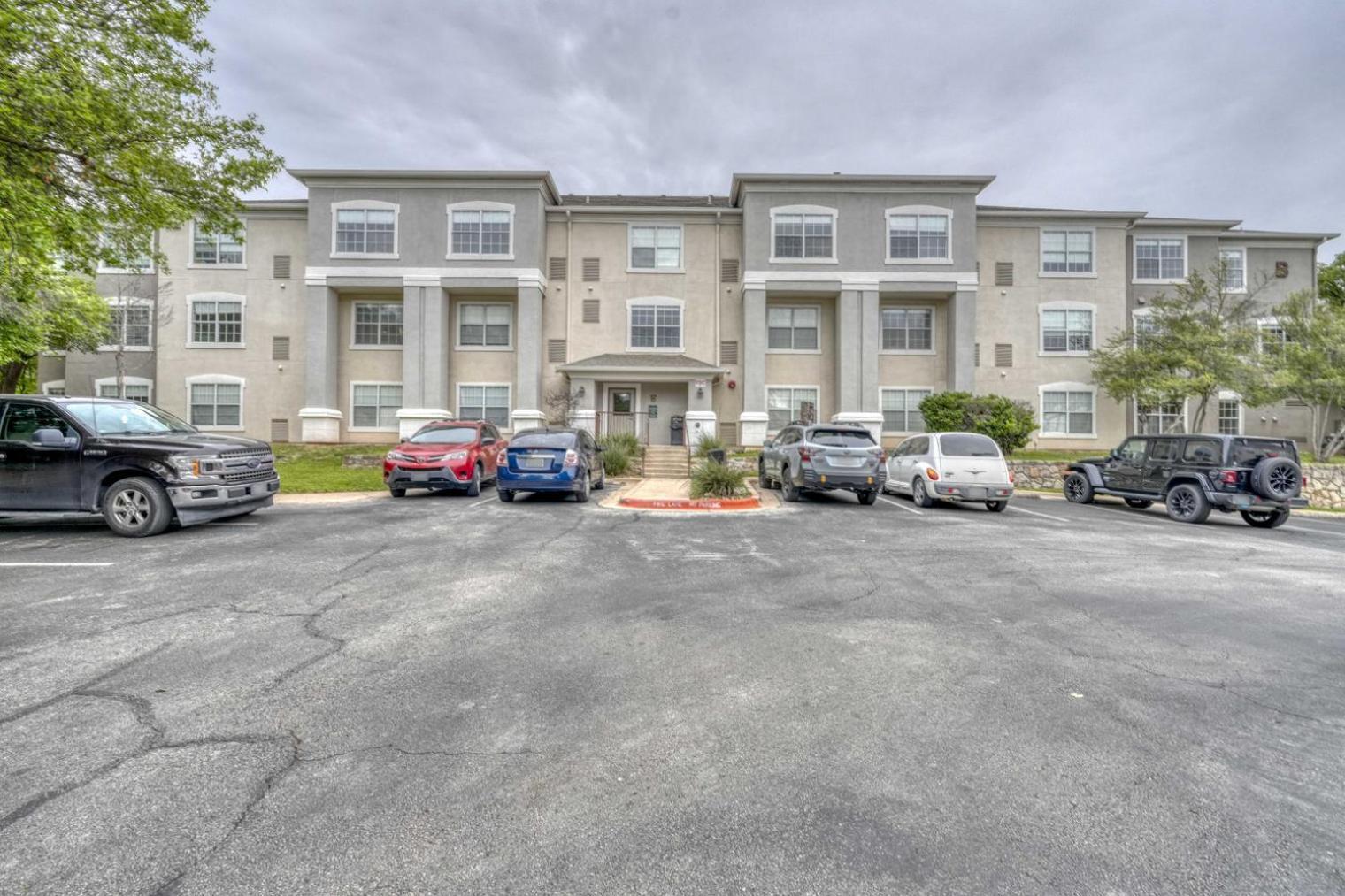 Apartment Blueground Gateway Gym Pool Steps To Stadium Atx-243 *