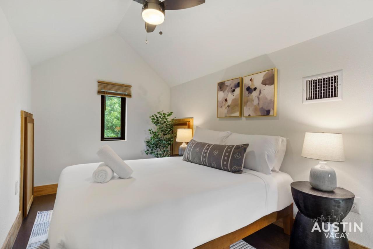 Stylish Boho Loft W Free Prkg With Luxurious King Bed Holiday home *