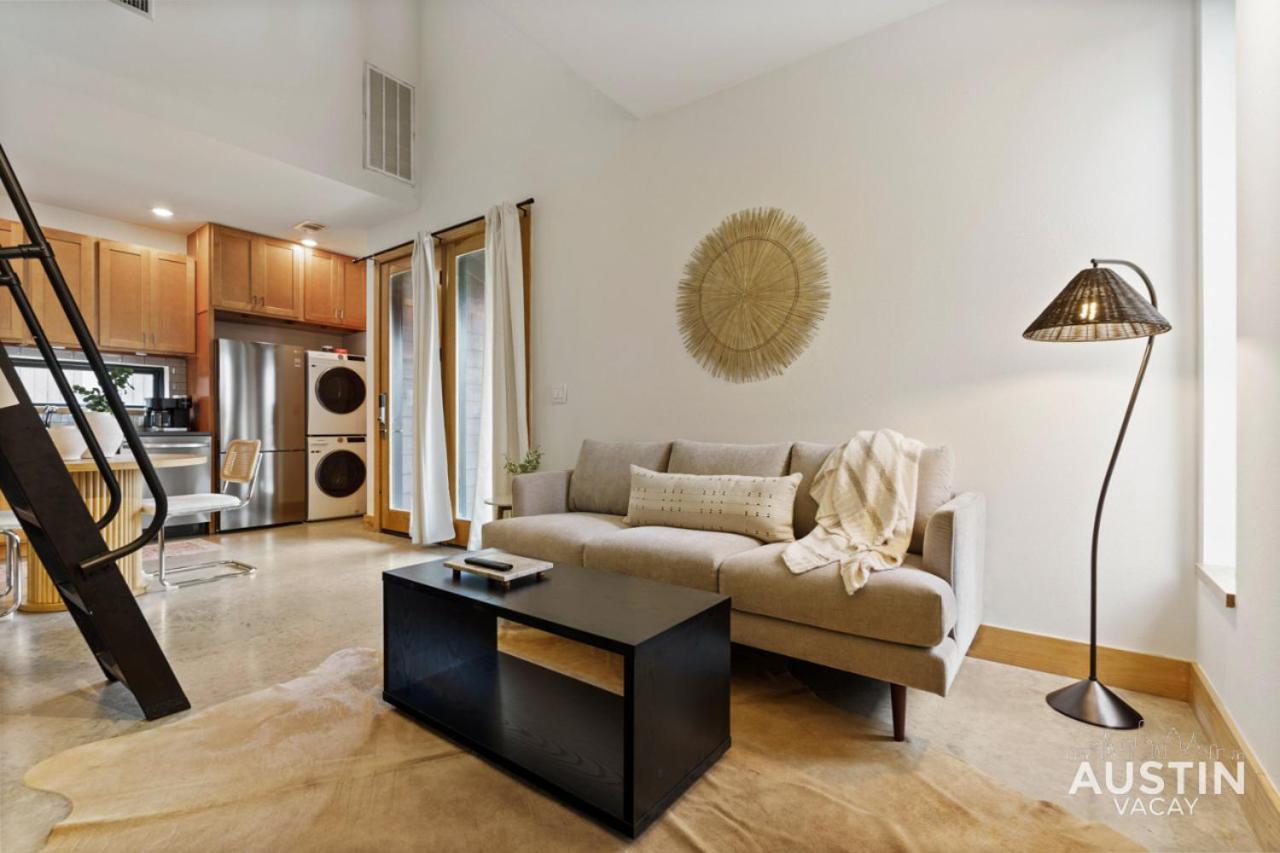 Stylish Boho Loft W Free Prkg With Luxurious King Bed Holiday home