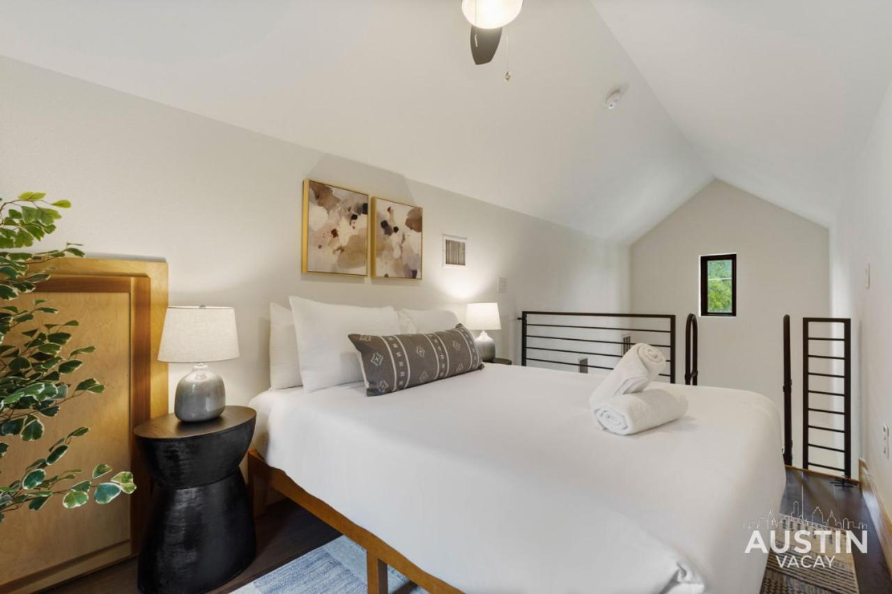Stylish Boho Loft W Free Prkg With Luxurious King Bed