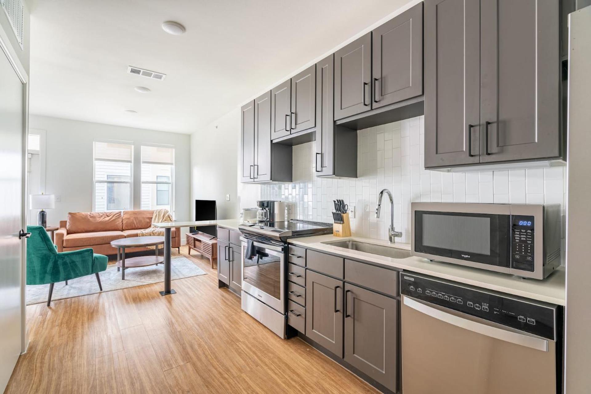 Apartment Downtown With Pool And Trail Access Austin