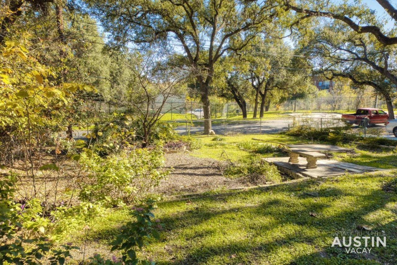 2 Miles To Dt Updated Pet-friendly For Four