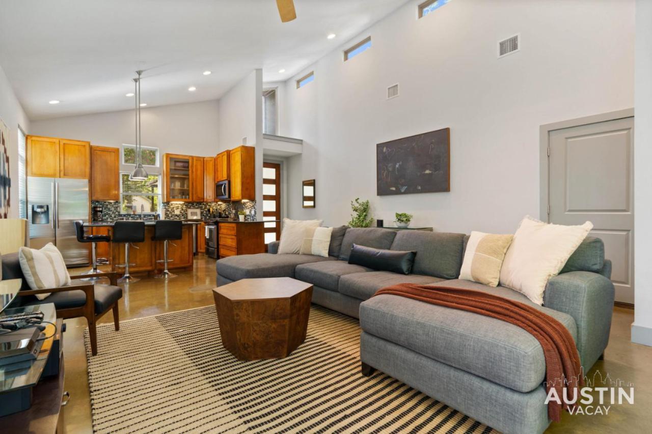 Hot Tub Hideaway An Incredible Hangout Amenities Holiday home Austin