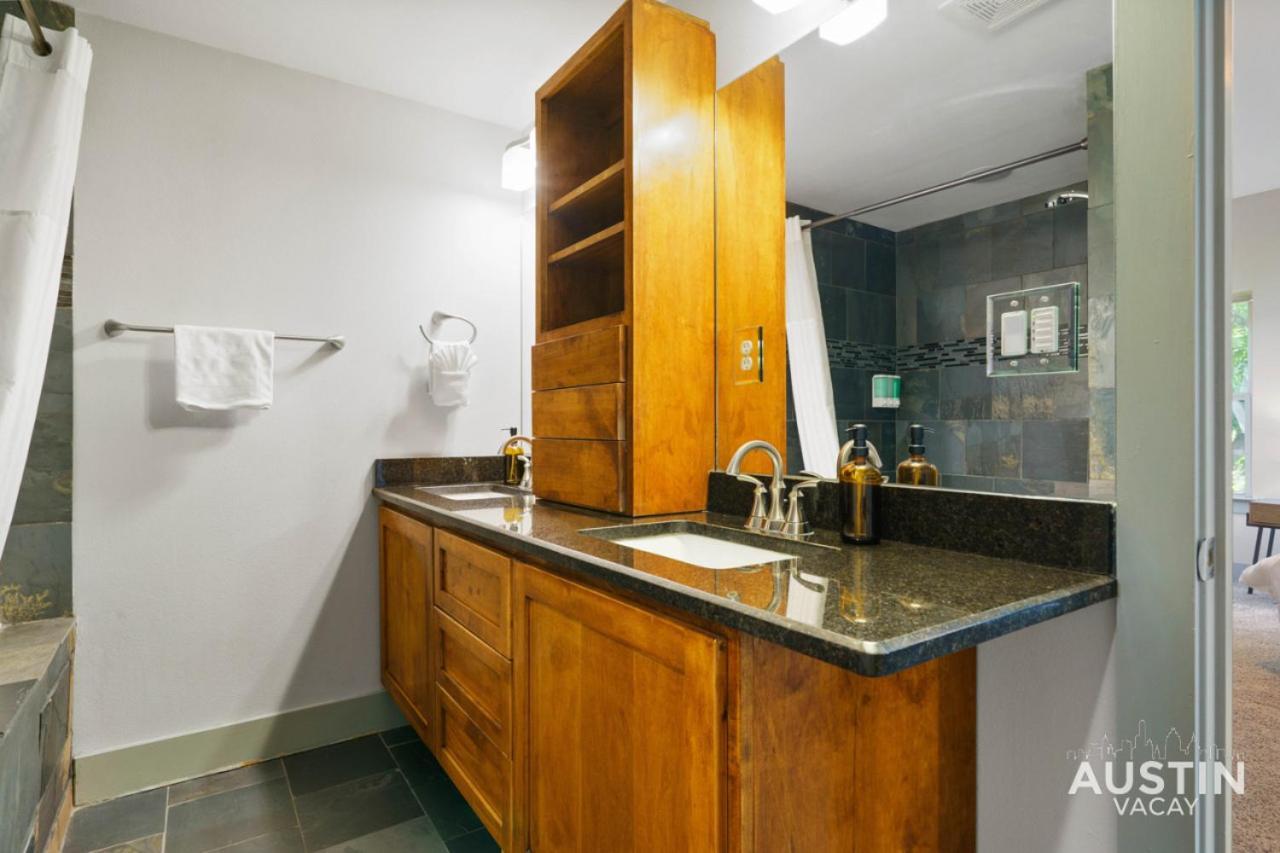 Hot Tub Hideaway An Incredible Hangout Amenities Austin