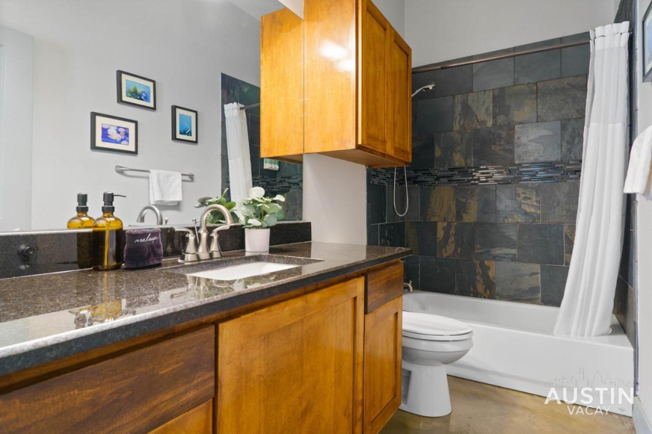 Hot Tub Hideaway An Incredible Hangout Amenities * Austin