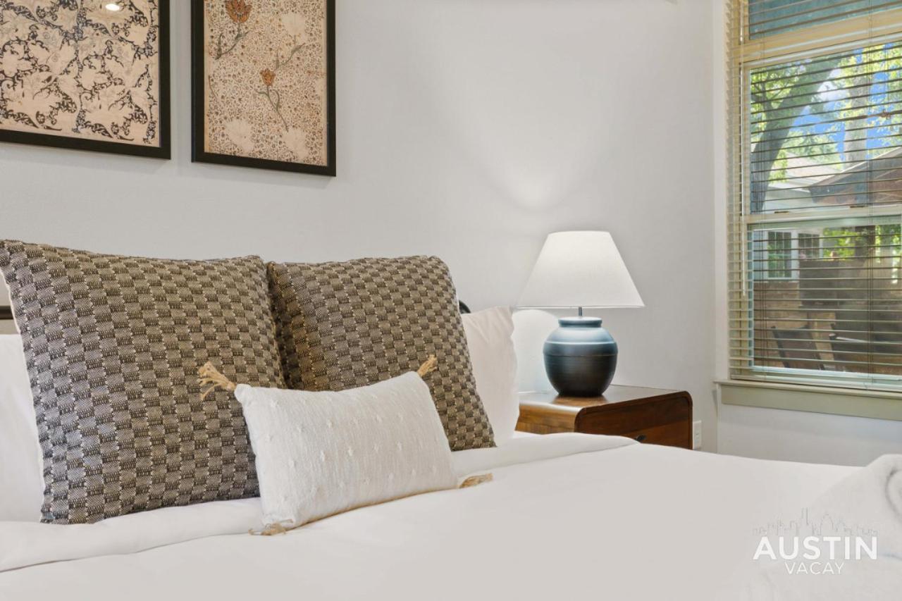 Hot Tub Hideaway An Incredible Hangout Amenities Holiday home Austin