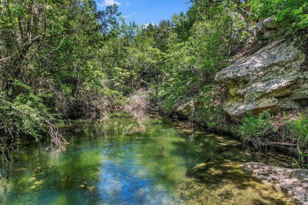 New Listing! 4 Bdrm Hill Country With Pool * Austin