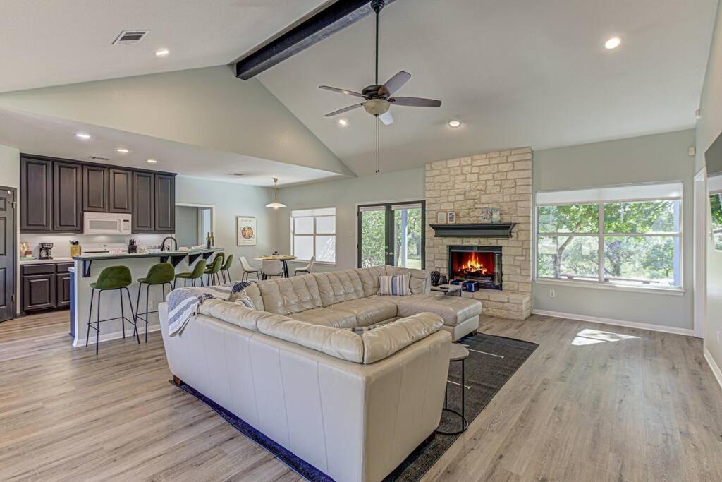 New Listing! 4 Bdrm Hill Country With Pool Austin