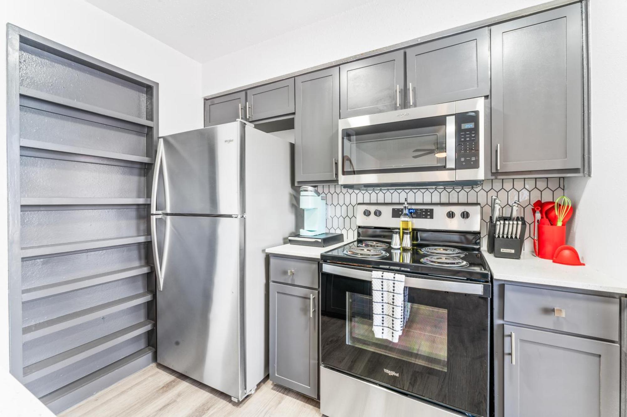 Prime East Downtown 1br Cozy Next To Bars And Restaurants *