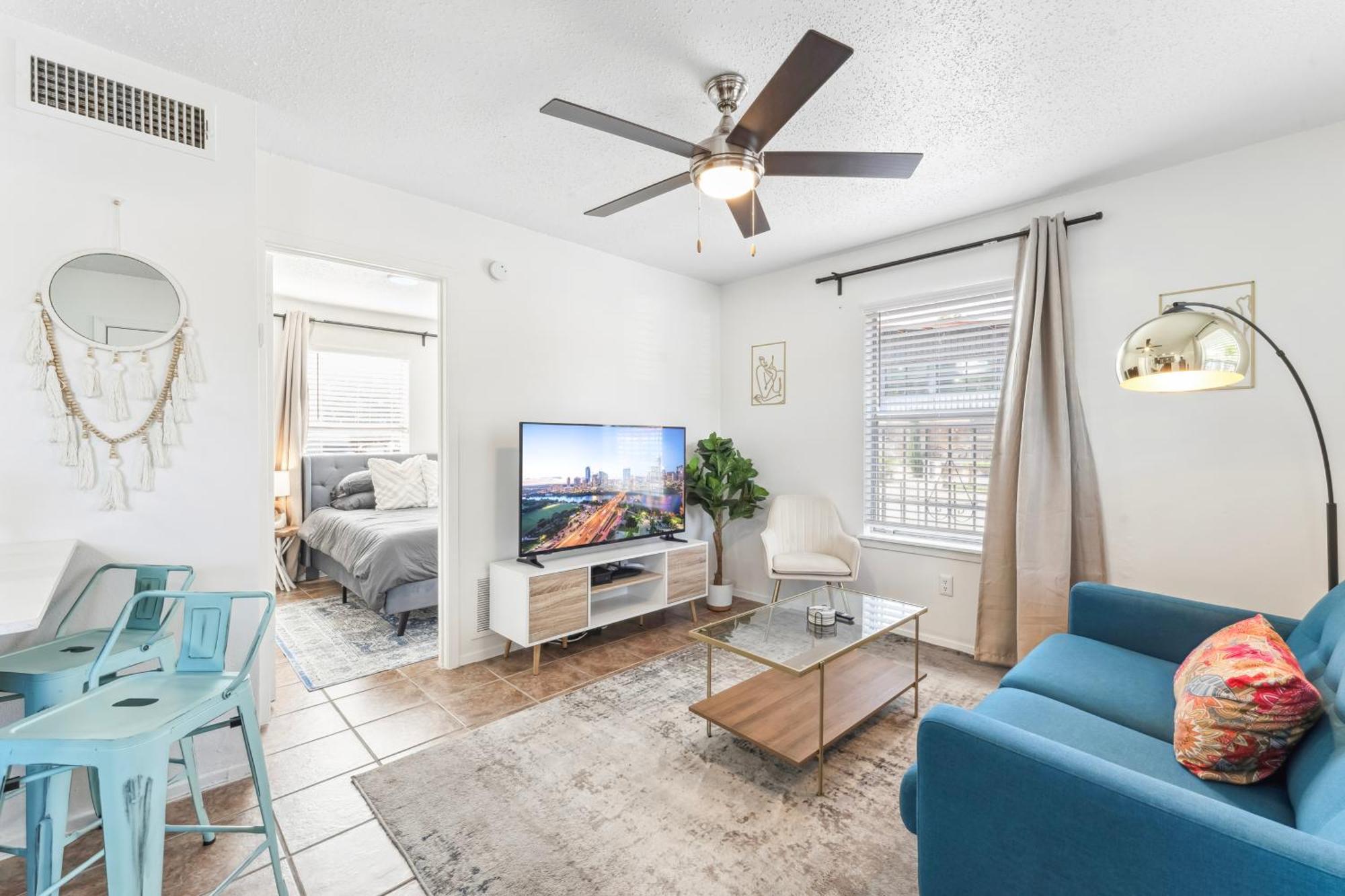 Prime East Downtown 1br Cozy Next To Bars And Restaurants Apartment *
