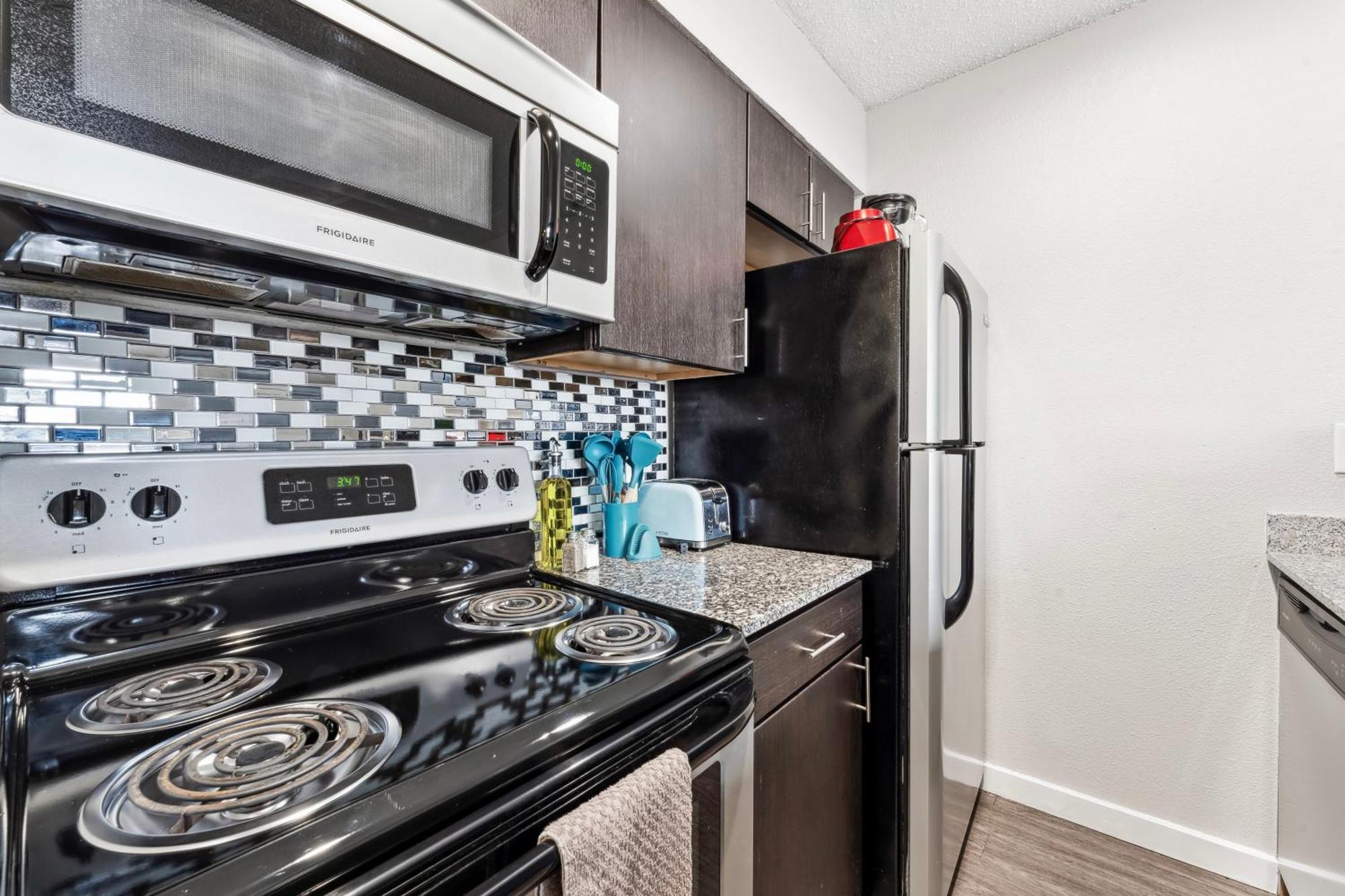 Economy King Bed W Pool, Next To Downtown * Austin