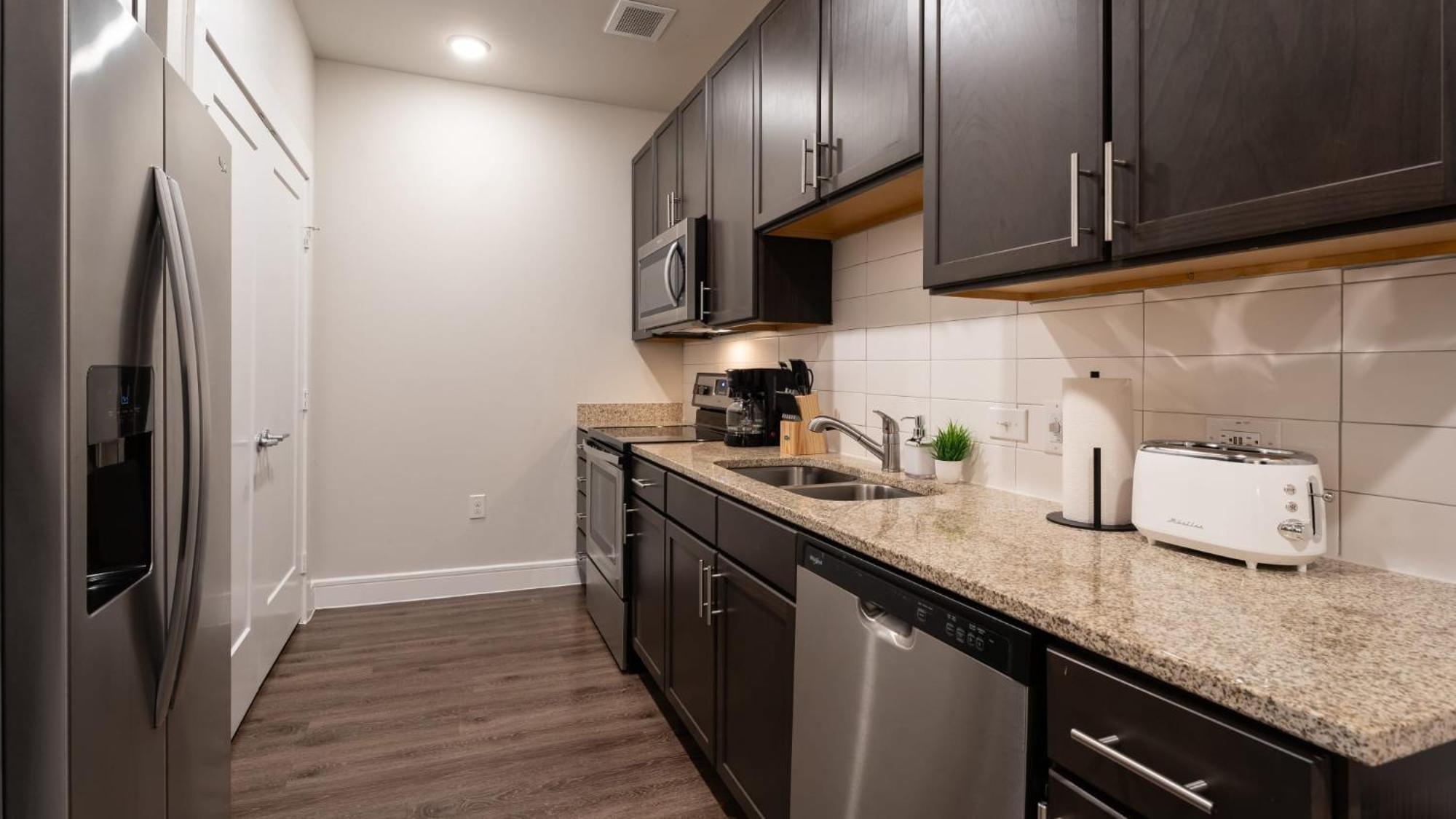 Apartment Stylish Downtown With Gym And Pool Access Austin