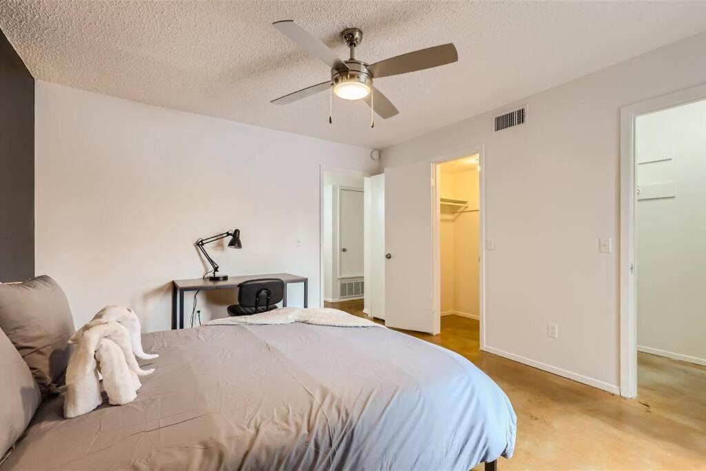 Your 2b Getaway - Walk Dtwn - Sleeps 6 - Pool And Prkg * Austin