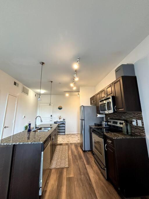 Domain Luxe Apartment