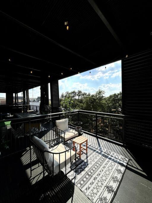 Domain Luxe Apartment Austin