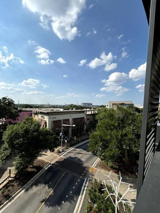Domain Luxe Apartment Austin