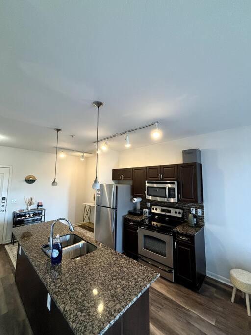 Domain Luxe Apartment