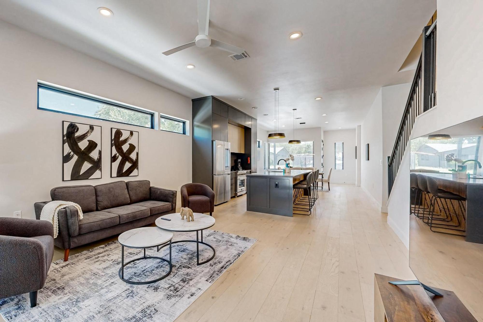 The Isabelle's - Units A & B Holiday home *