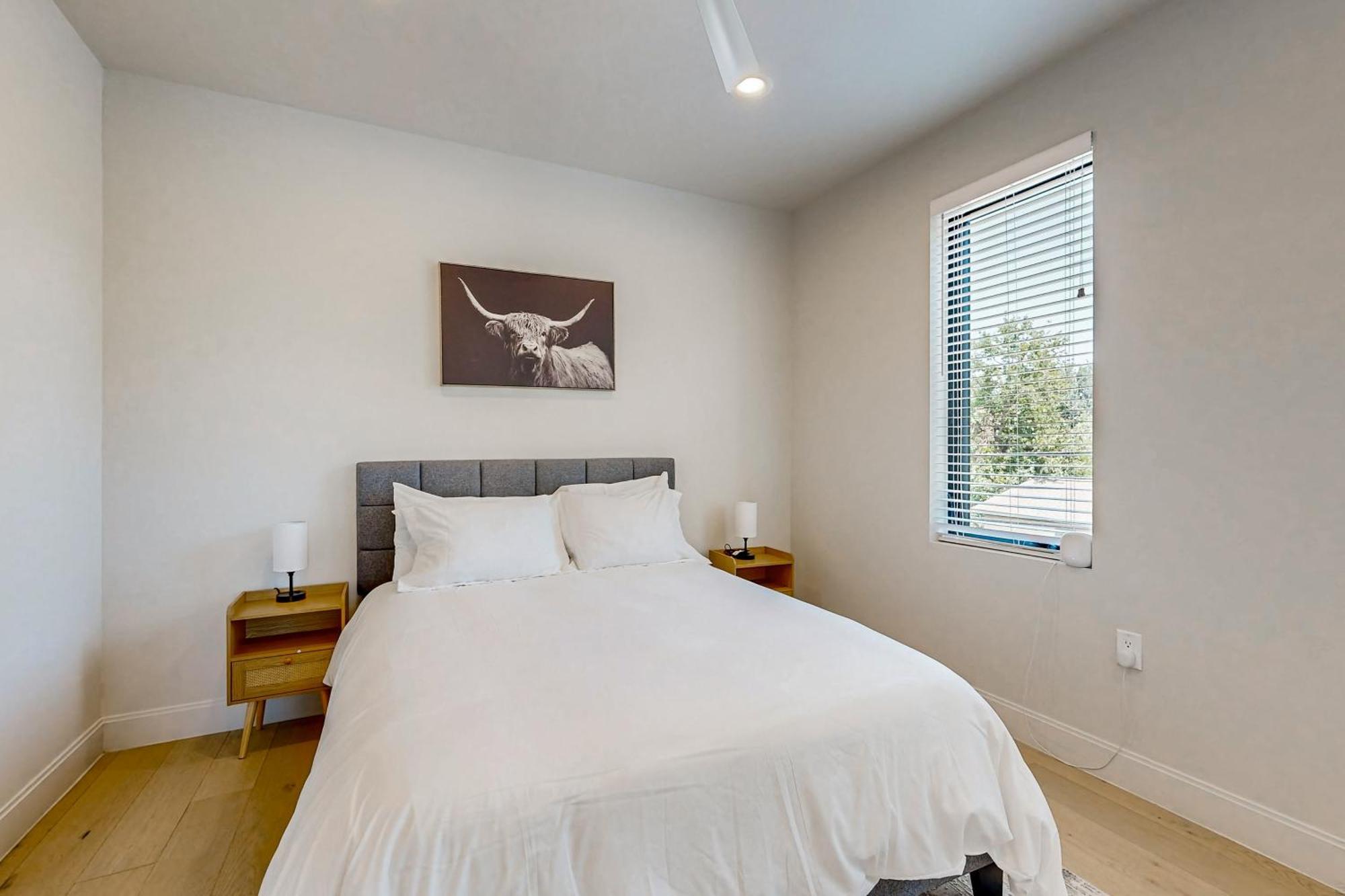 The Isabelle's - Units A & B Holiday home Austin
