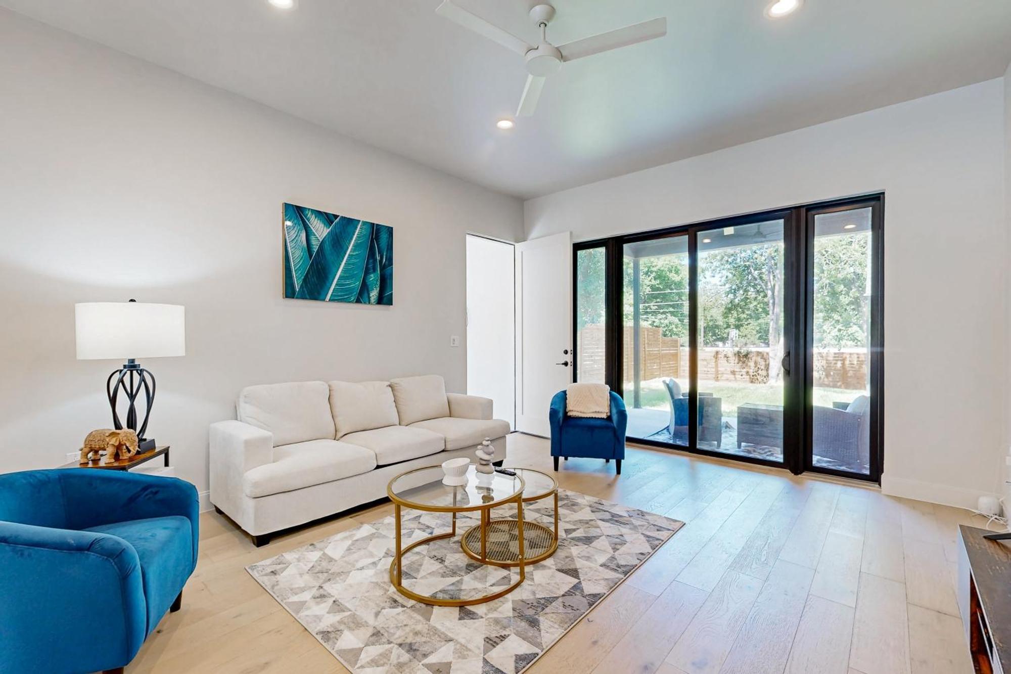 The Isabelle's - Units A & B Holiday home Austin