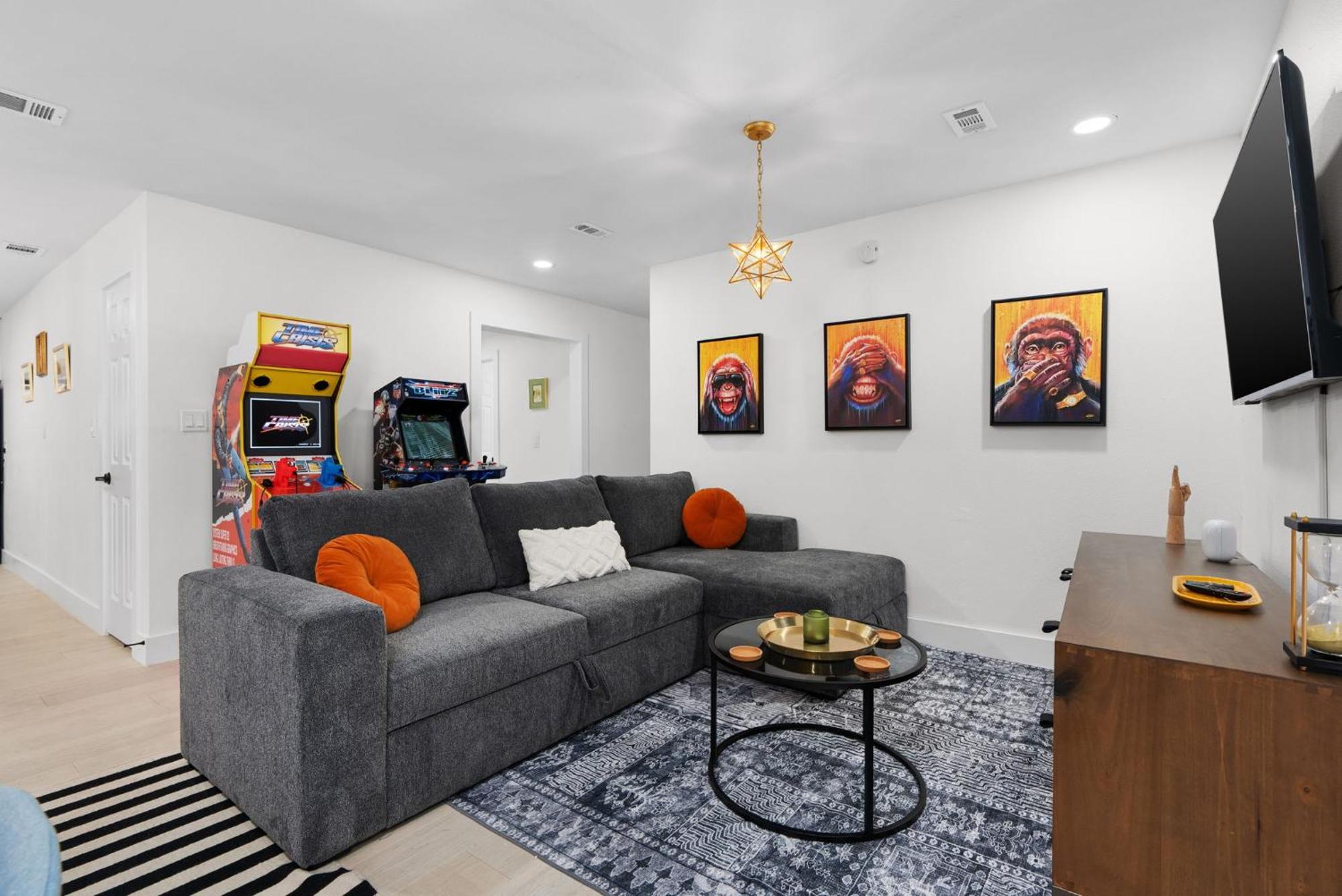 Modern 4br House 10 Minutes To Downtown Holiday home *
