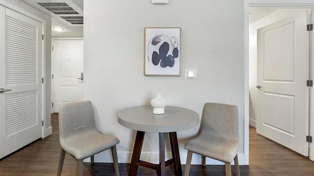 Apartment Landing At Bridge At Indigo - 2 Bedrooms In Avery Ranch Lakeline