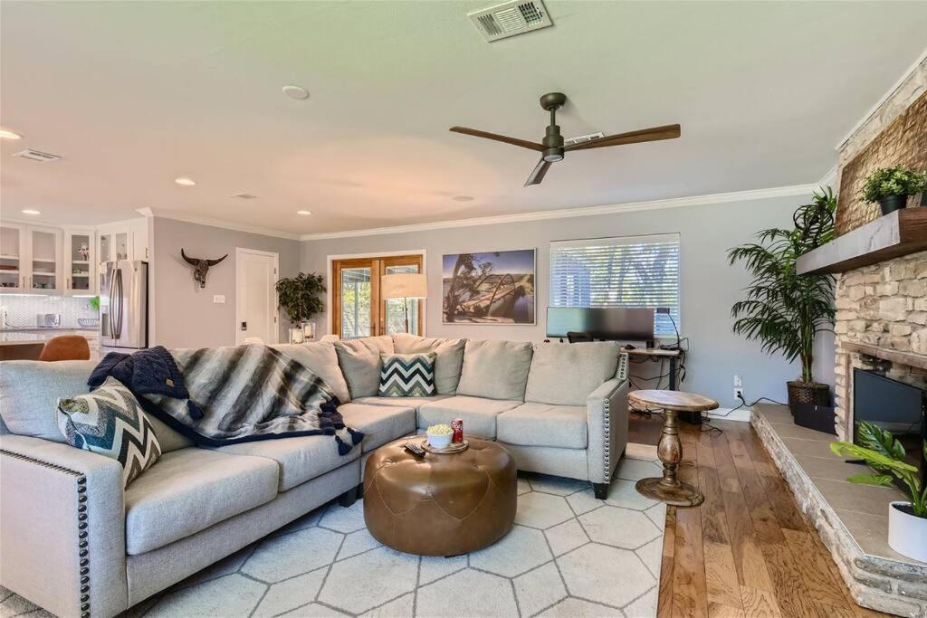 Charming 3 Bedroom With Easy Access To Dt Domain And Arboretum Holiday home