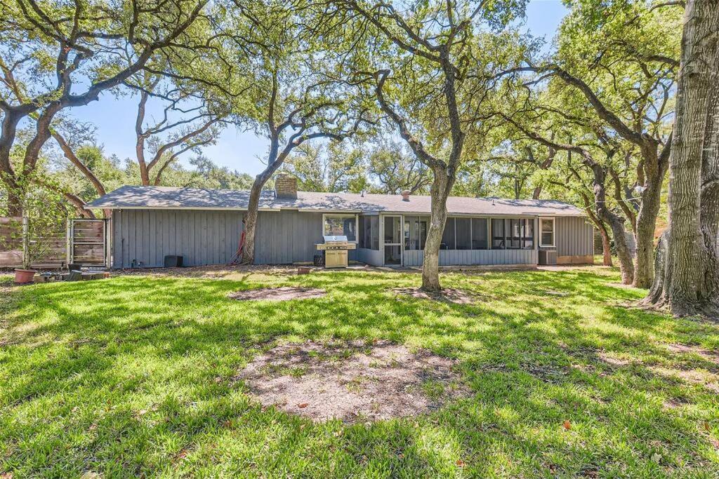 Charming 3 Bedroom With Easy Access To Dt Domain And Arboretum Holiday home