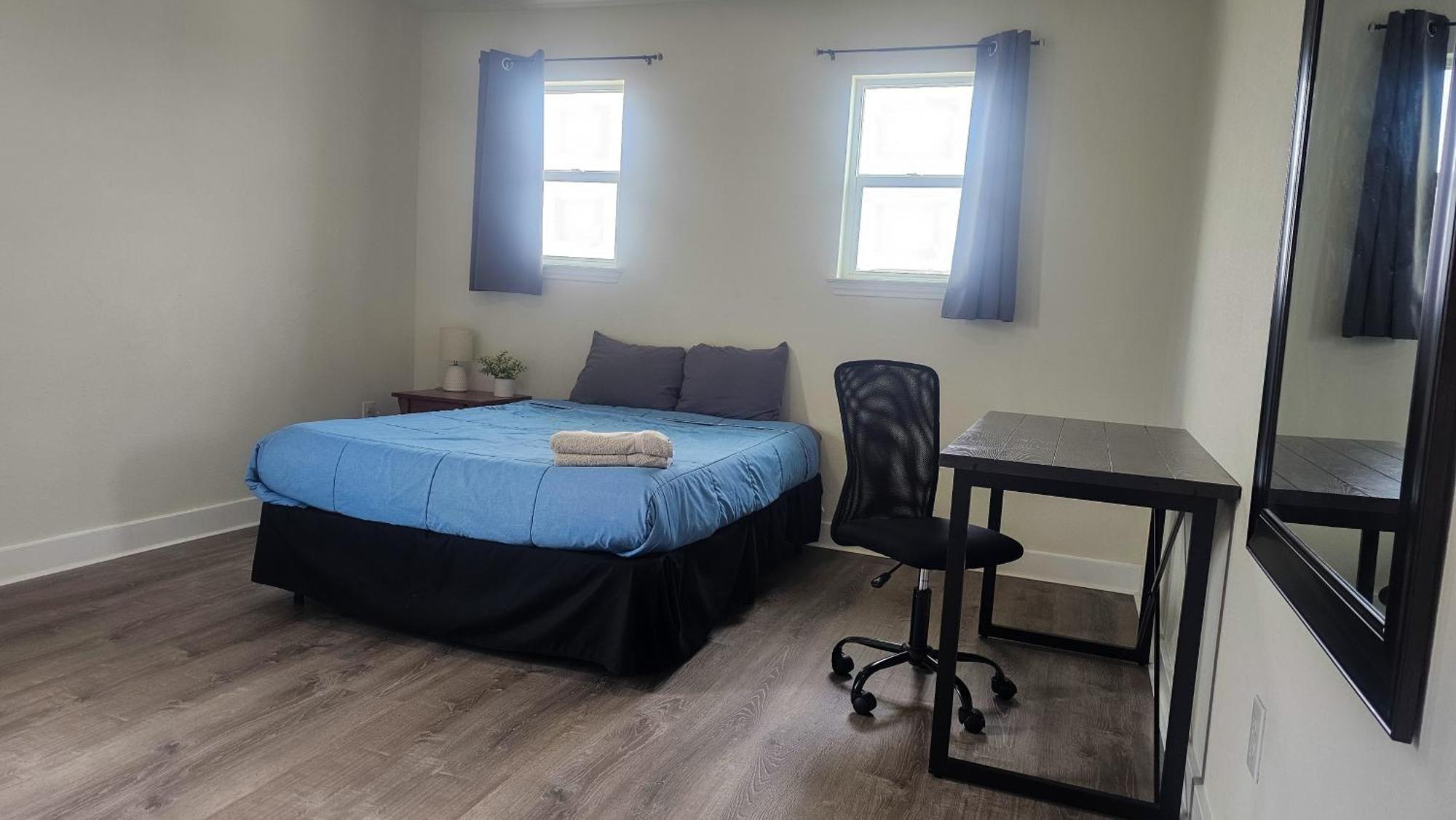 Luxury Near Mckinney Falls & Airport #3 *
