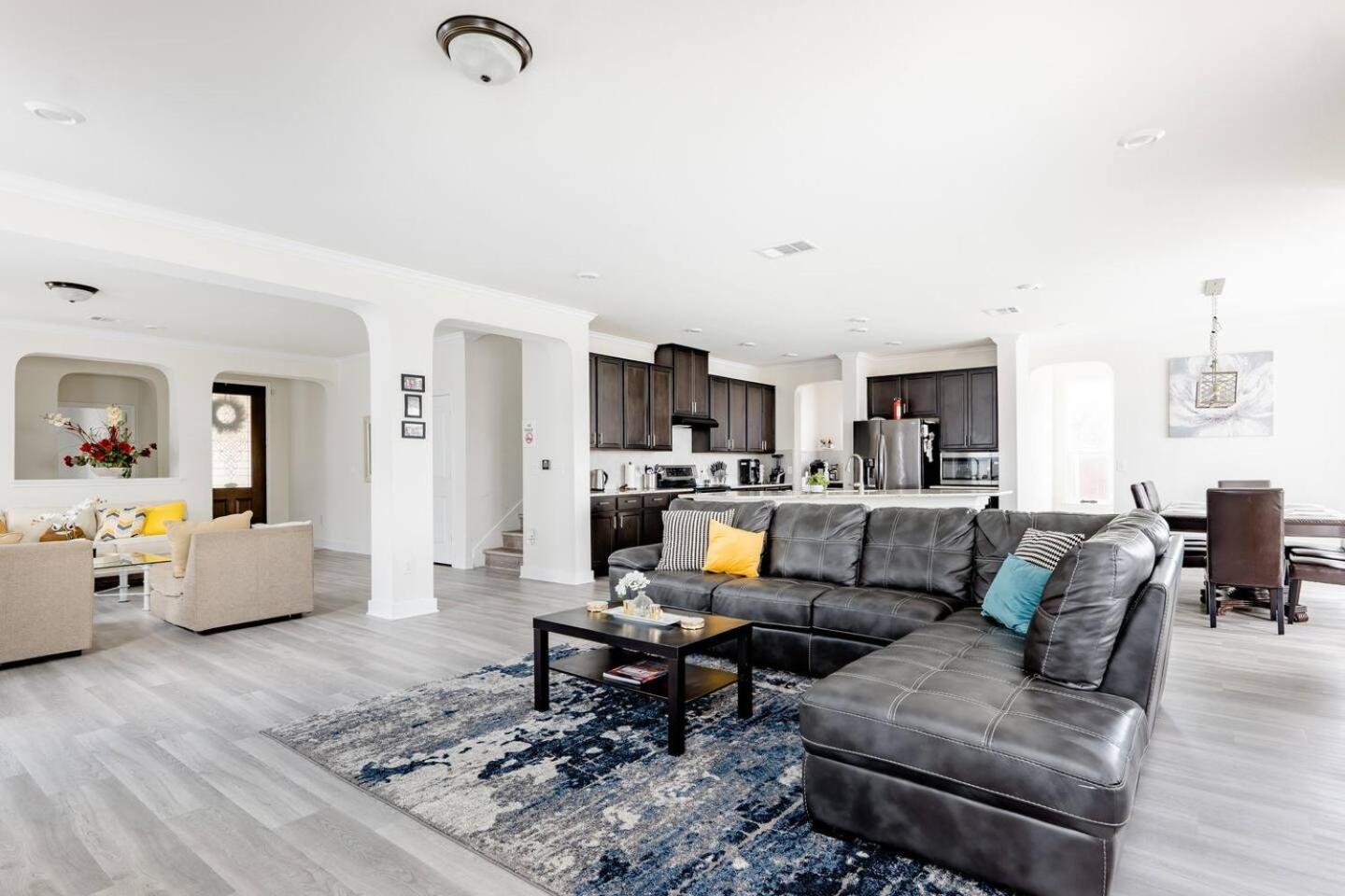 Luxury Near Mckinney Falls & Airport #3 Holiday home