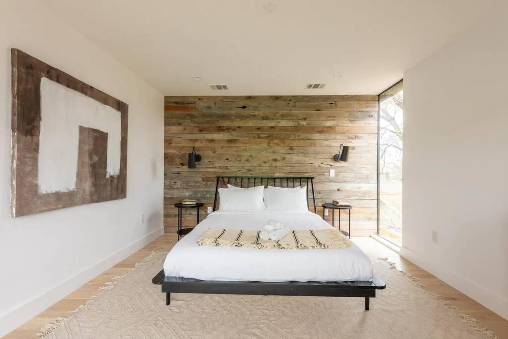Rooftop Deck, Dt Views, Modern Eastside Oasis * Austin