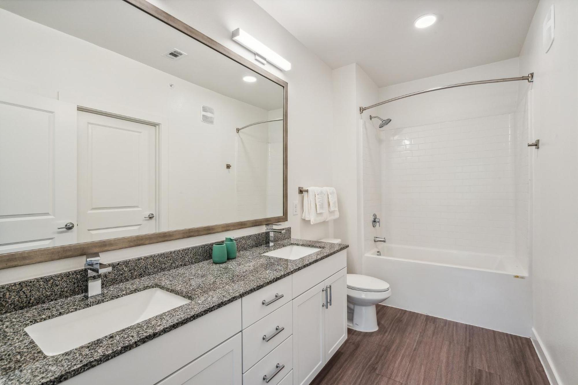 Spectra Parks 8206, Modern 2br * Austin