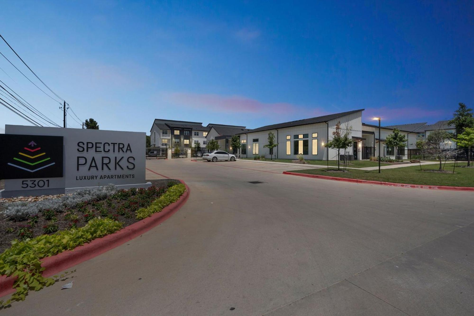 Apartment Spectra Parks 8206, Modern 2br