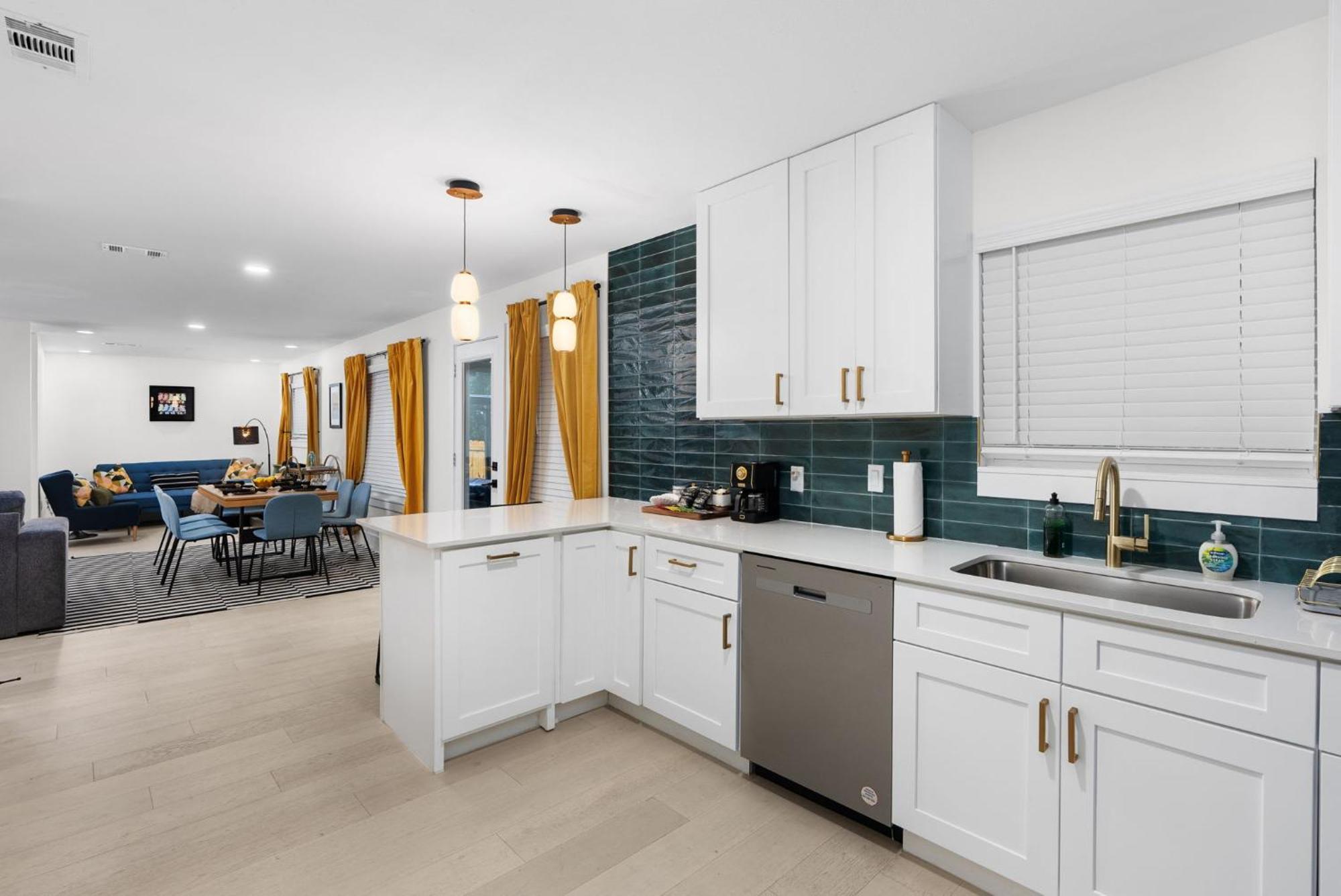 Modern 4br House 10 Minutes To Downtown *