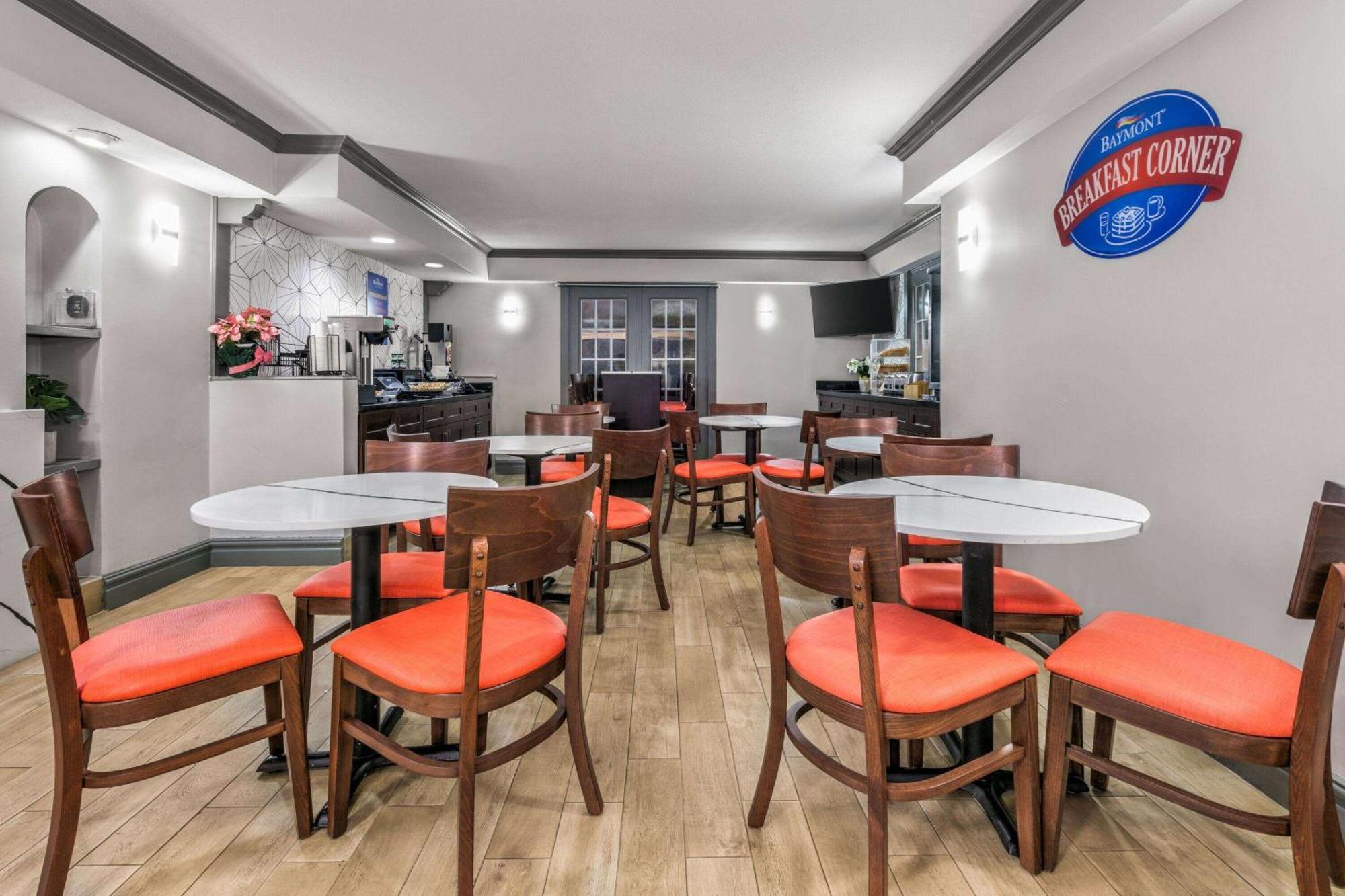 Baymont By Wyndham Area 3* Austin