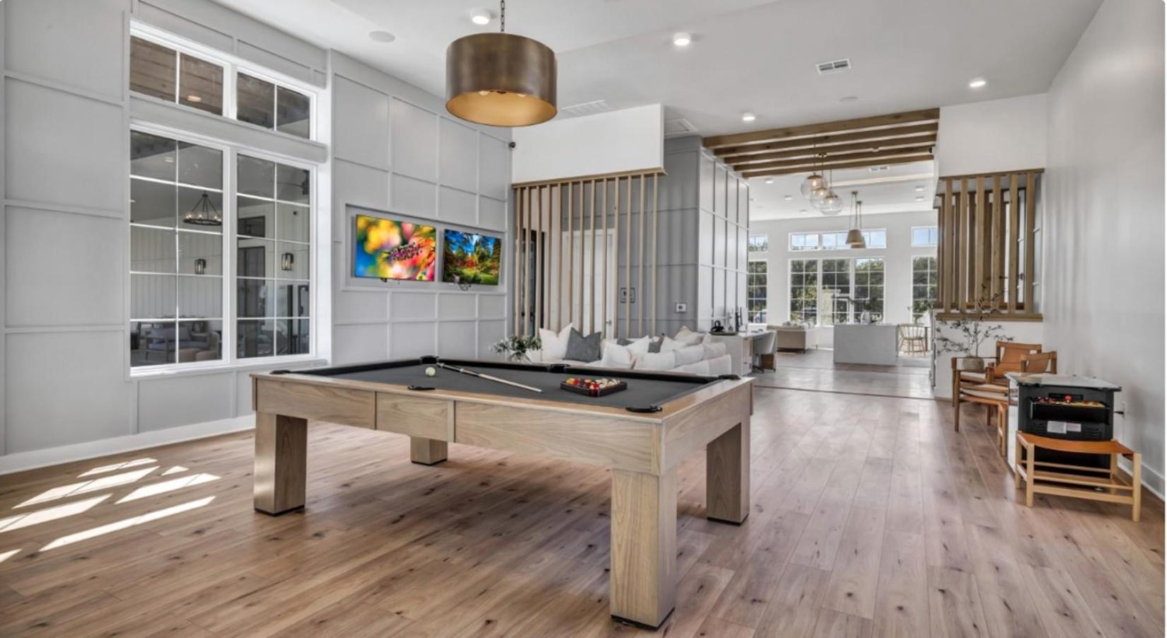 Spectra Parks 8206, Modern 2br