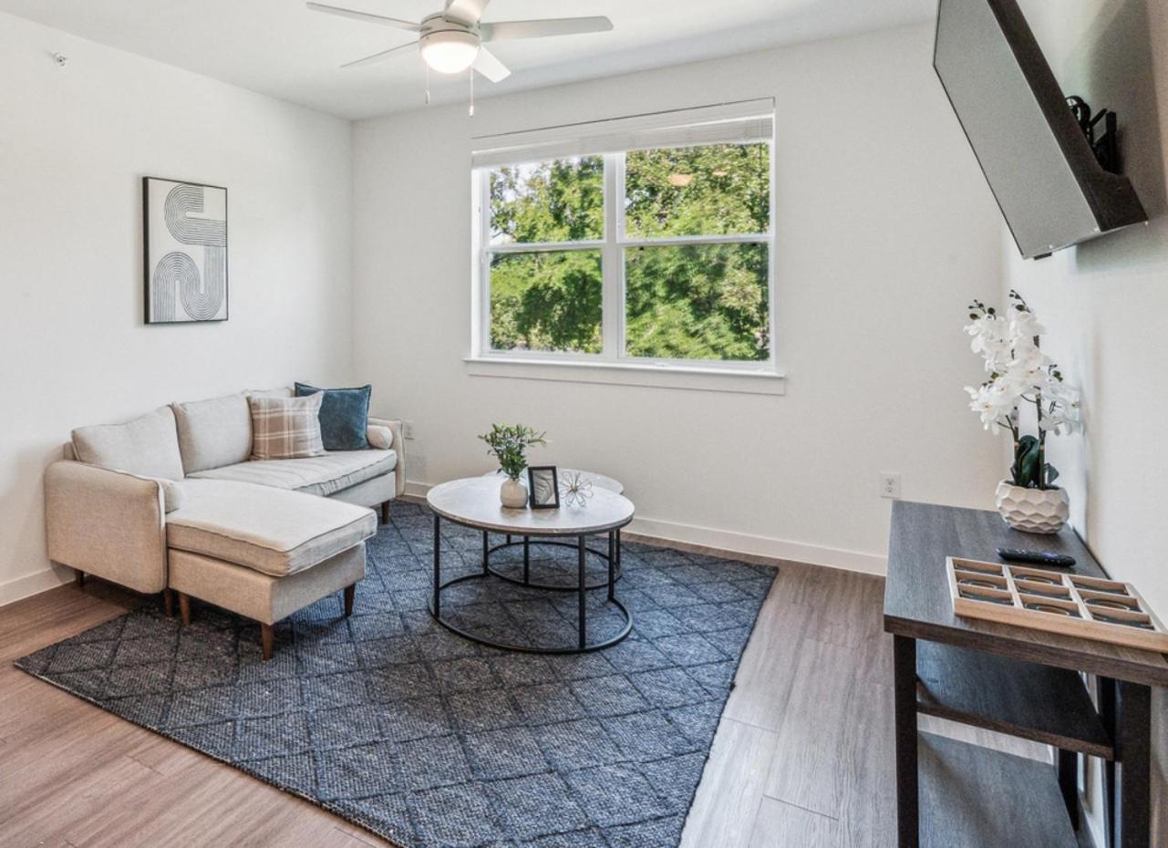 Spectra Parks 8206, Modern 2br * Austin