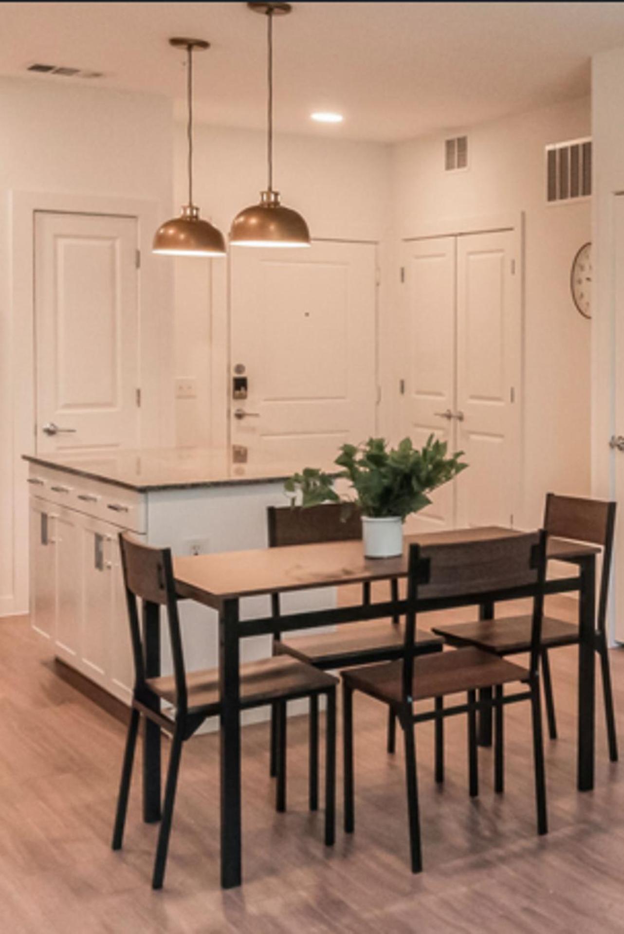 Spectra Parks 8206, Modern 2br * Austin