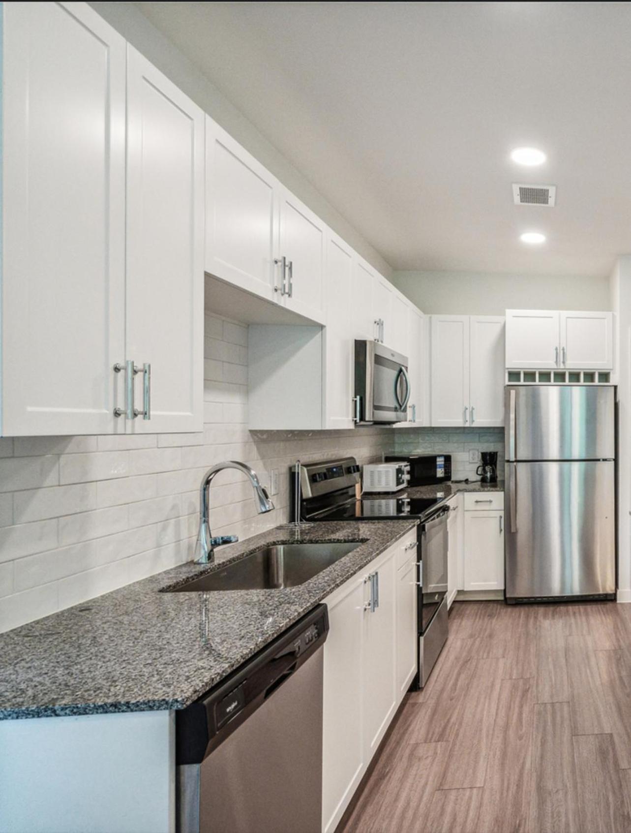 Spectra Parks 8206, Modern 2br * Austin
