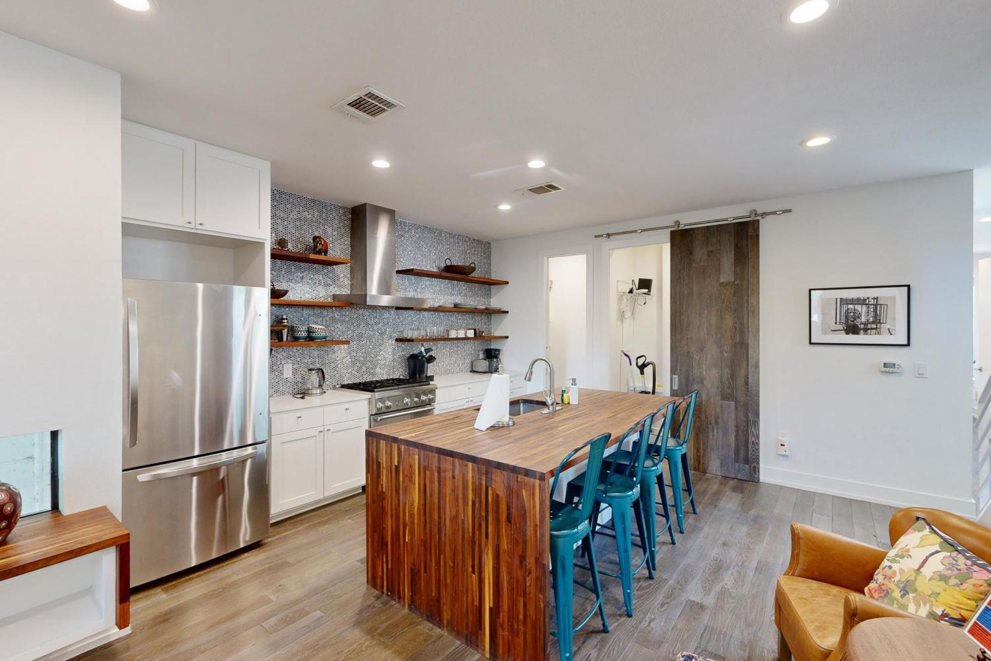 Yellow Tulip Holiday home Austin