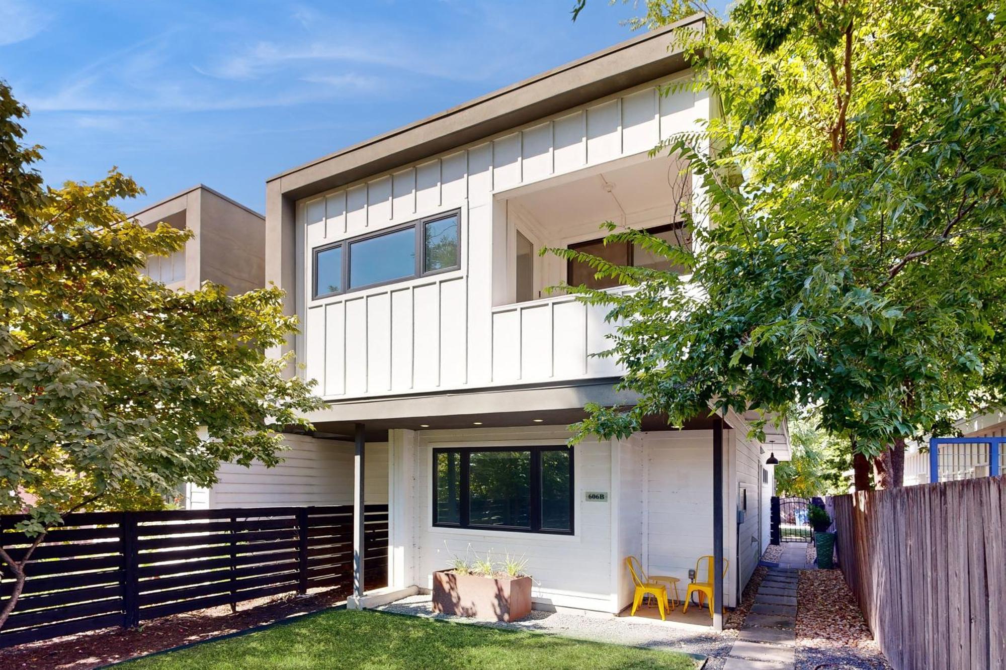 Yellow Tulip Holiday home