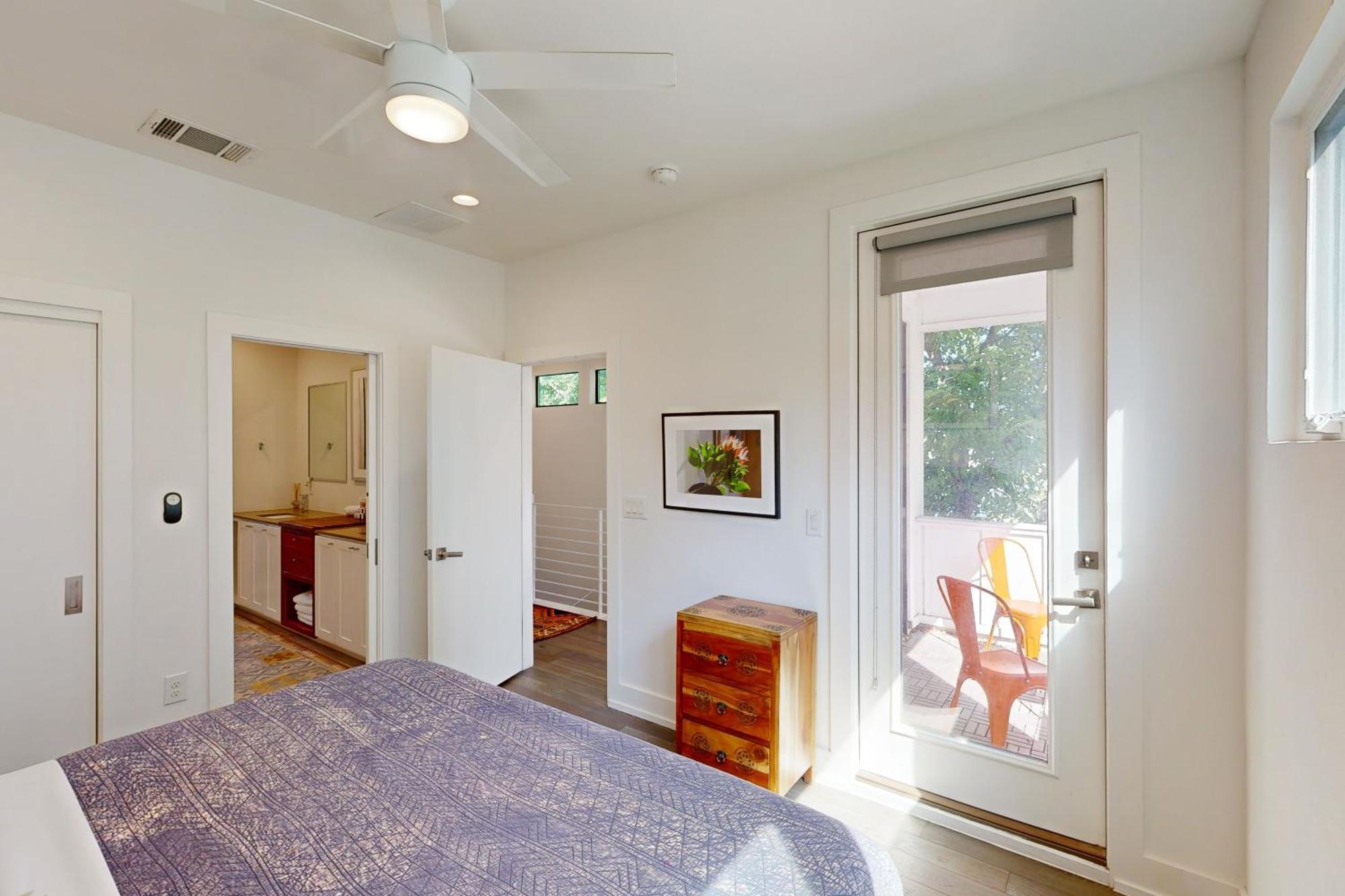 Yellow Tulip Holiday home *