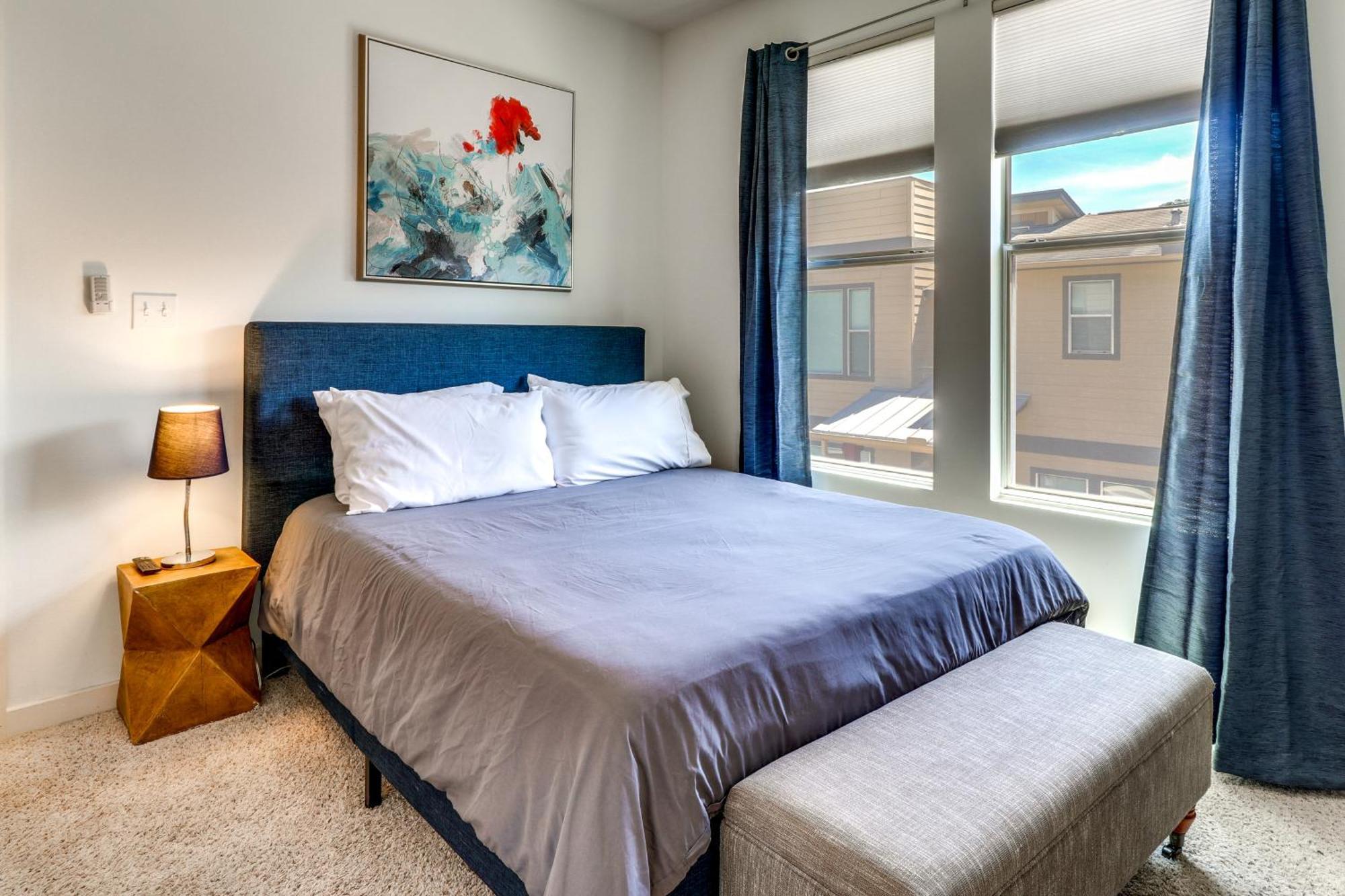 Centrally Located Townhome 3 Mi To Dtwn! Holiday home Austin