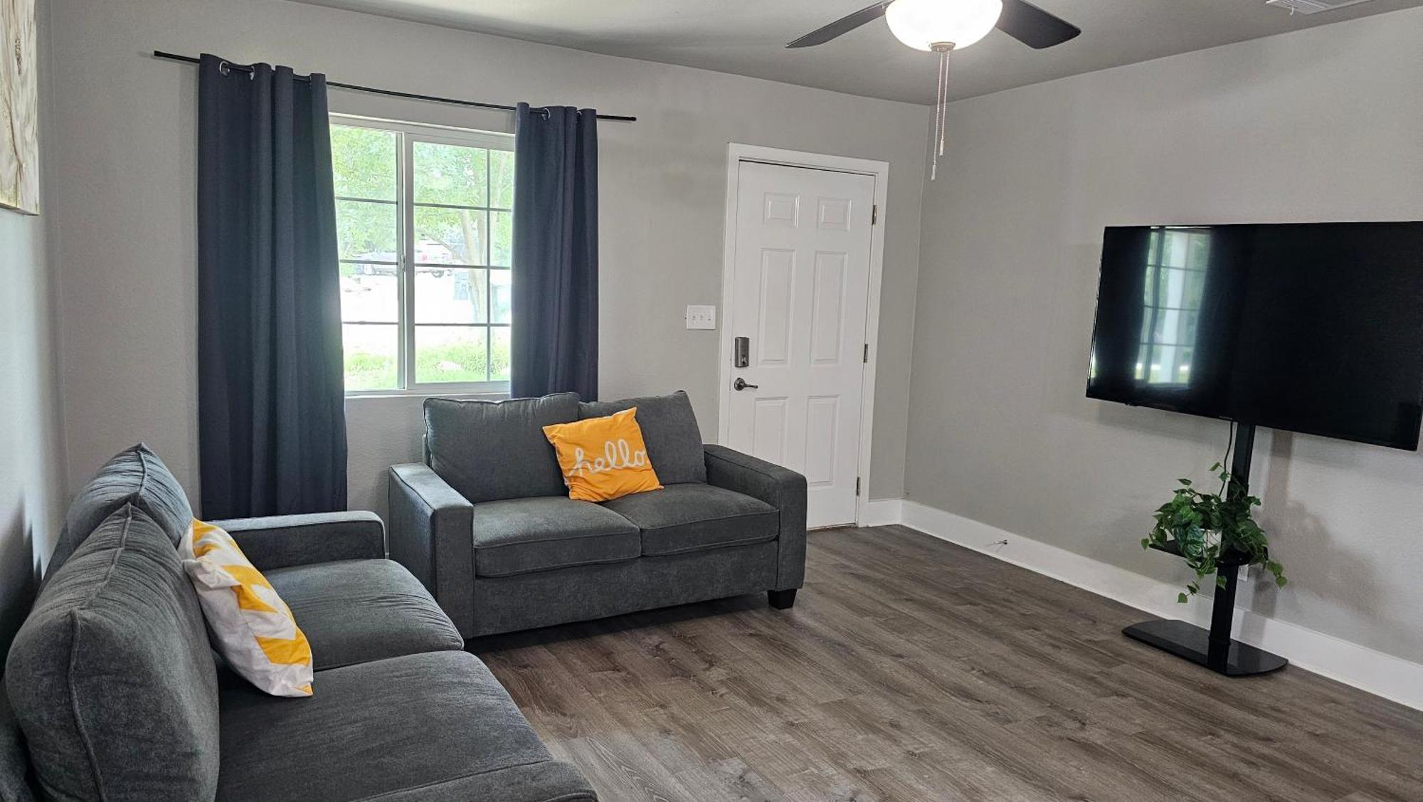 Holiday home Charming 4br Bundle Near Downtown & Airport Austin